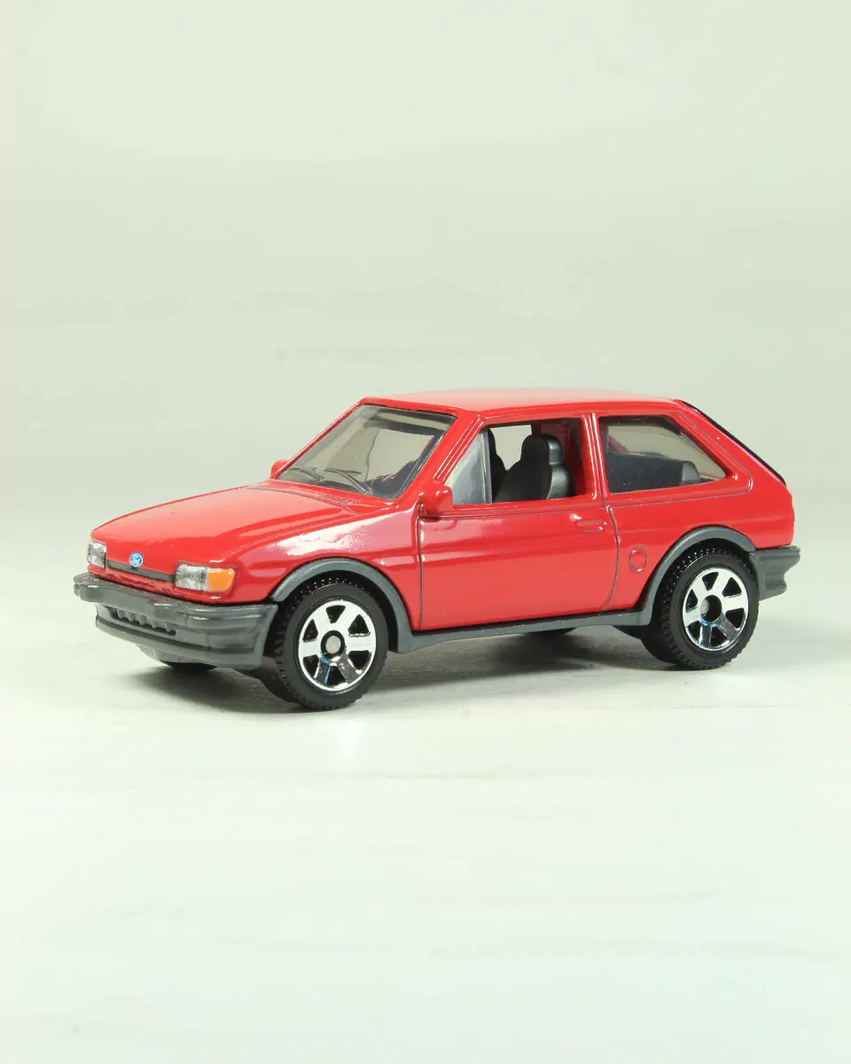 Matchbox 1983 Ford Fiesta MK 2 — foto 1 de 3