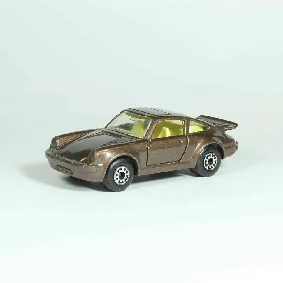 Matchbox Superfast N° 3 Porsche Turbo England — foto 1 de 3