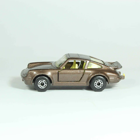 Matchbox Superfast N° 3 Porsche Turbo England