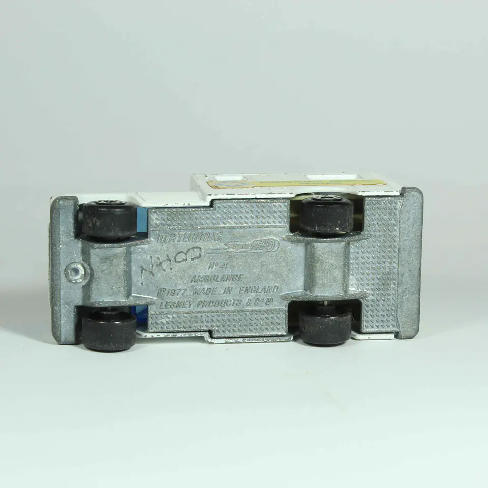 Matchbox Superfast N° 41 Ambulance England — foto 4 de 4