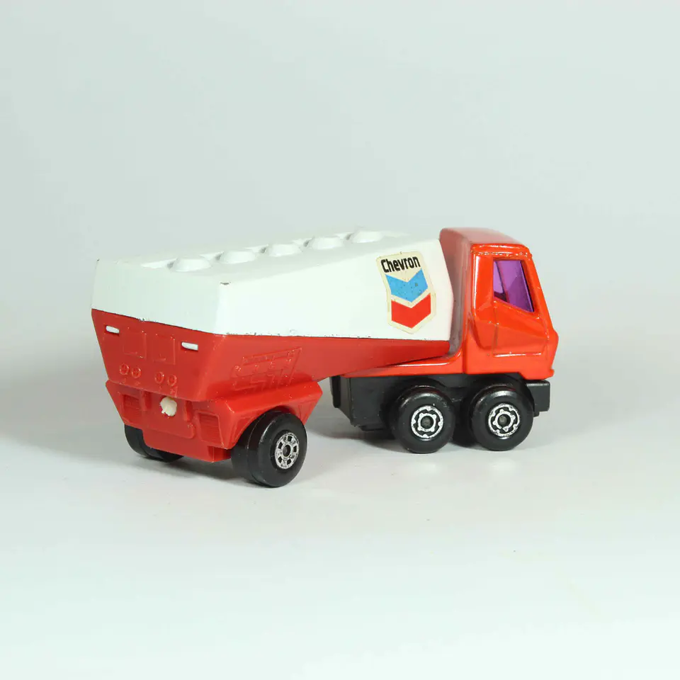Matchbox Superfast TP-17 Freeway Gas Tanker & Trailer England — foto 3 de 3