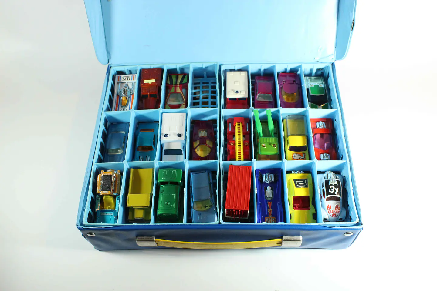 Matchbox Superfast Carry Case (48 autos) England — foto 2 de 5