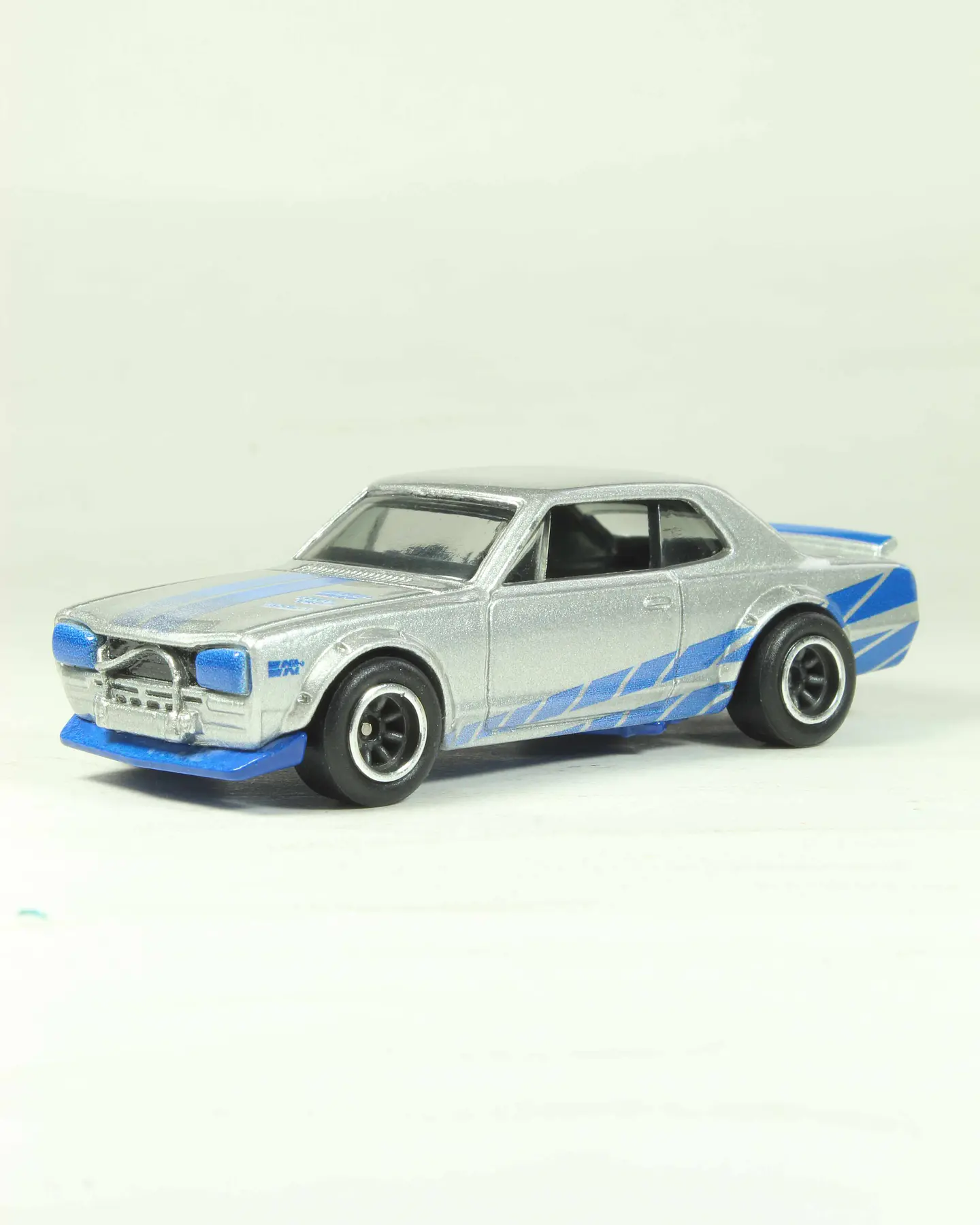 Hot Wheels Nissan Skyline 2000GT-R — foto 1 de 3