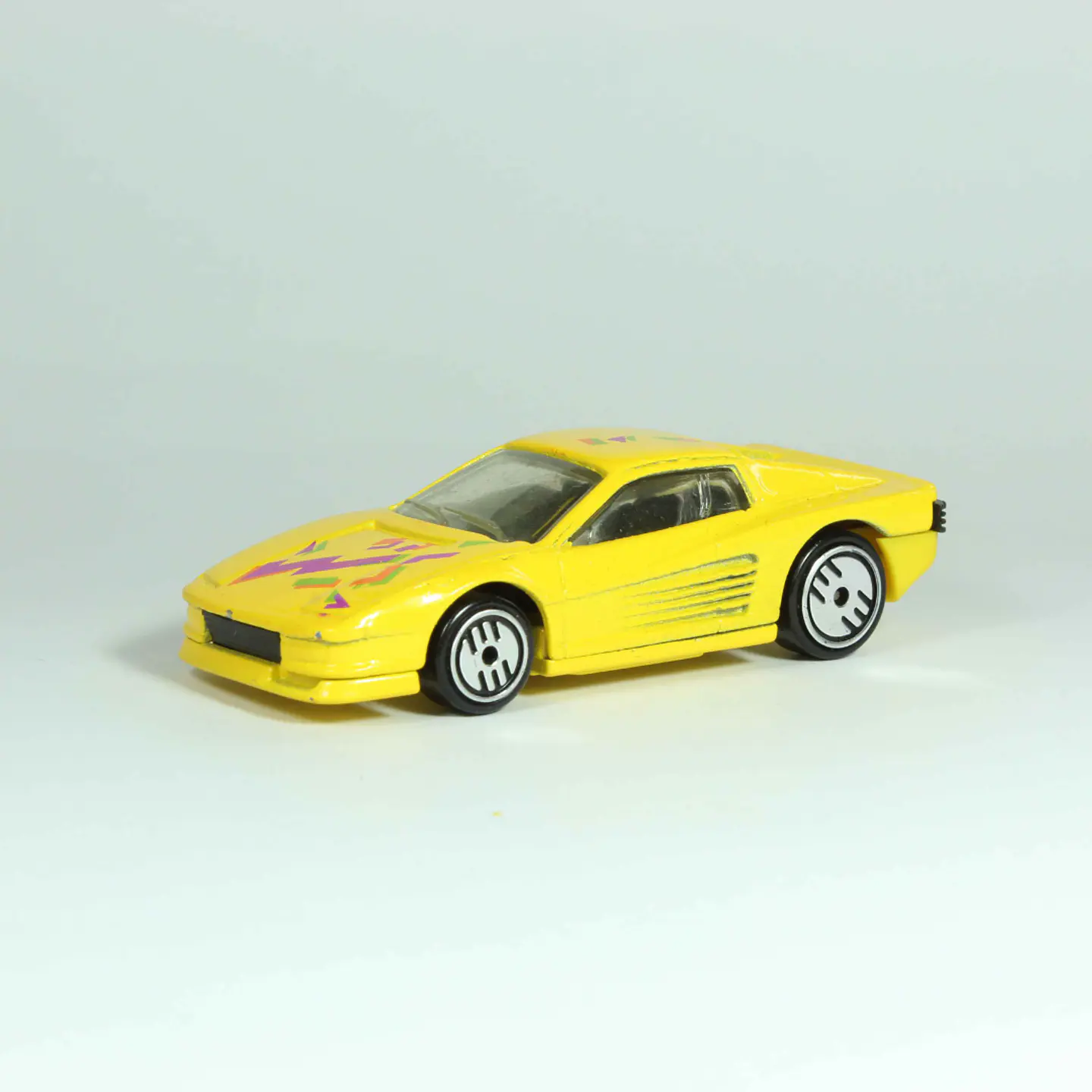 Hot Wheels Ferrari Testarossa Malaysia — foto 1 de 4