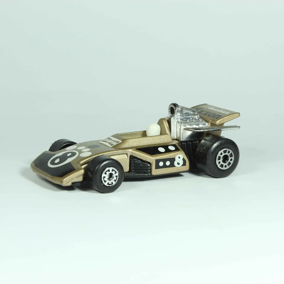Matchbox Superfast N° 28 Formula 5000 Macau — foto 1 de 4
