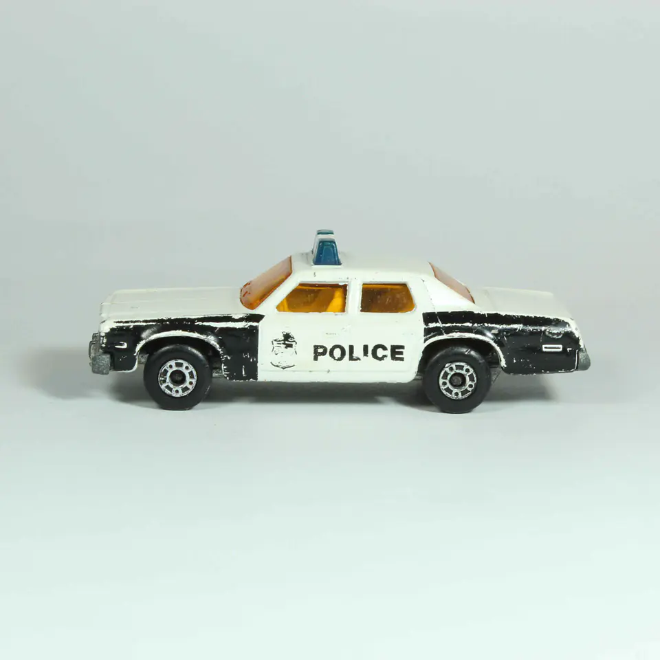 Matchbox Superfast N° 10 Plymouth Police Car England — foto 2 de 4