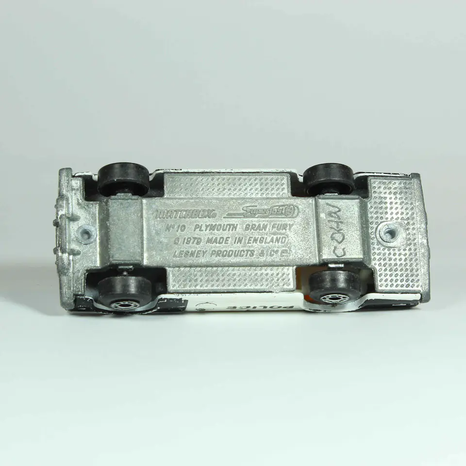 Matchbox Superfast N° 10 Plymouth Police Car England — foto 4 de 4