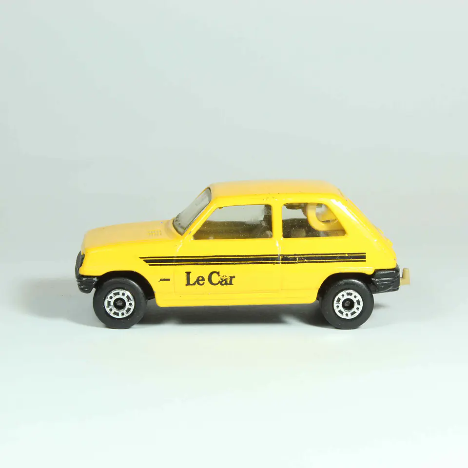 Matchbox Superfast N° 21 Renault 5TL England — foto 2 de 4