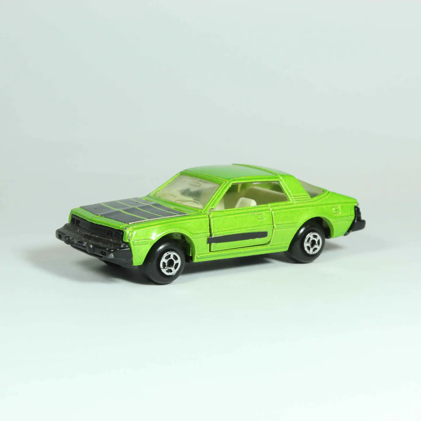 Matchbox Superfast N° 79 Mitsubishi Galant Hong Kong — foto 1 de 4
