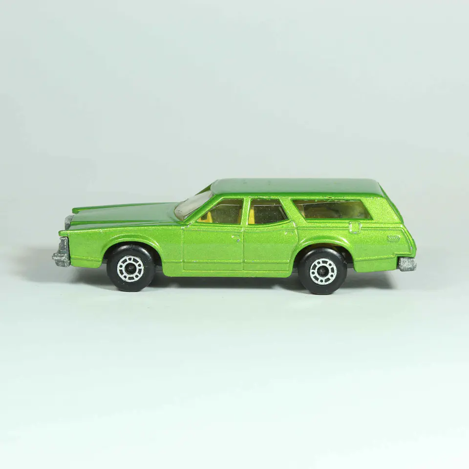 Matchbox Superfast N° 74 Cougar Villager England — foto 2 de 4
