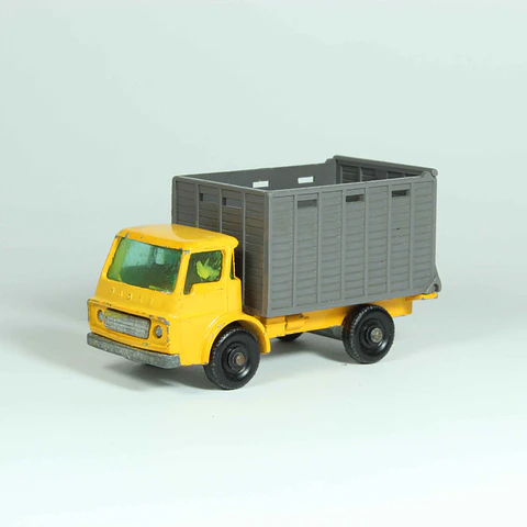 Matchbox Regular Wheels N° 37 Dodge Cattle Truck England