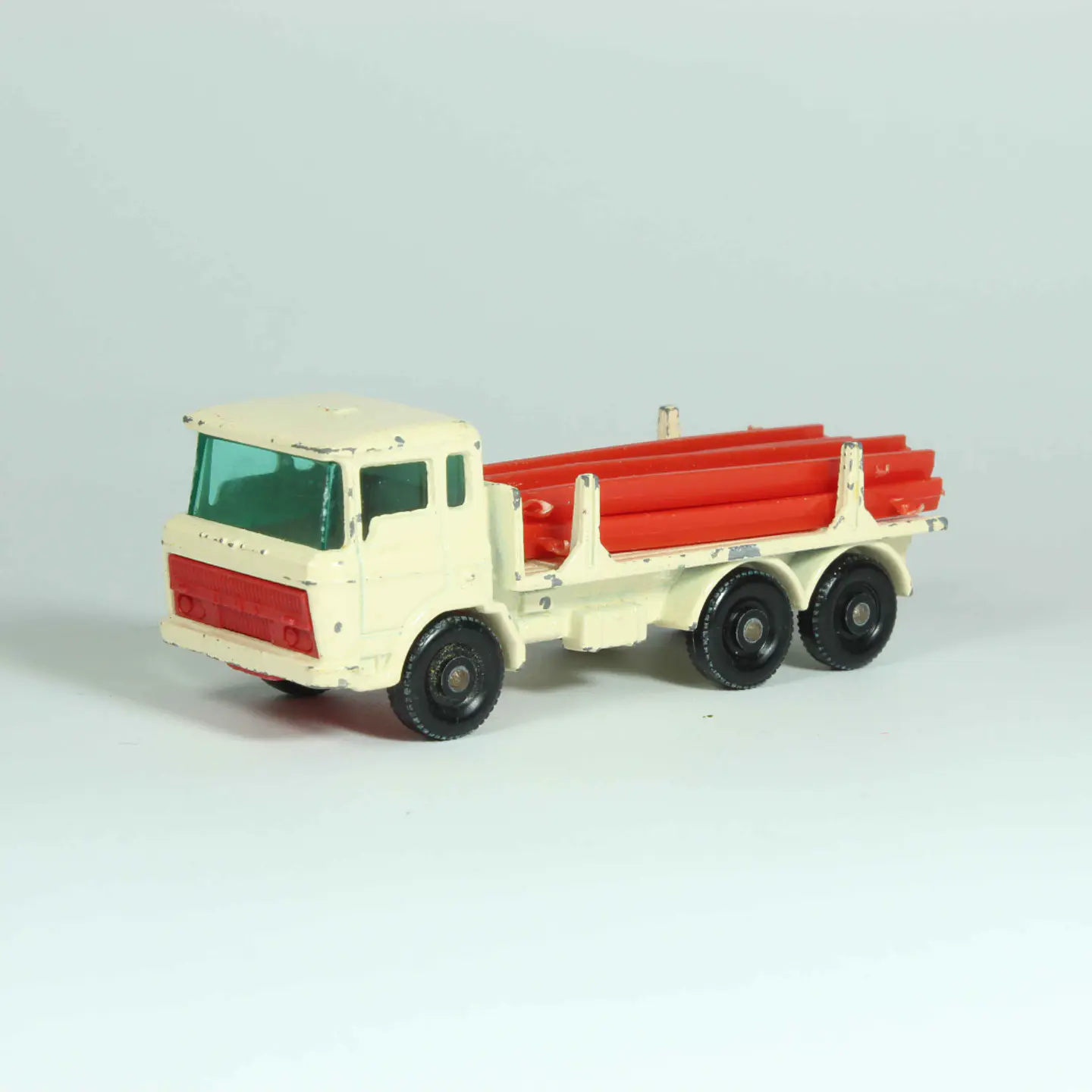 Matchbox Regular Wheels N° 58 DAF Girder Truck England — foto 1 de 3