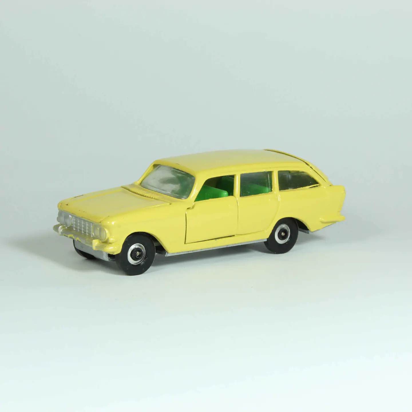 Lonestar Flyers Ford Zodiac Estate England — foto 1 de 4