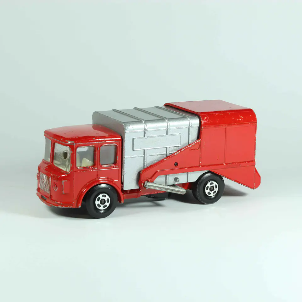 Matchbox Superkings K-7 Refuse Truck England — foto 1 de 5