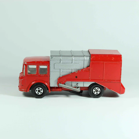 Matchbox Superkings K-7 Refuse Truck England