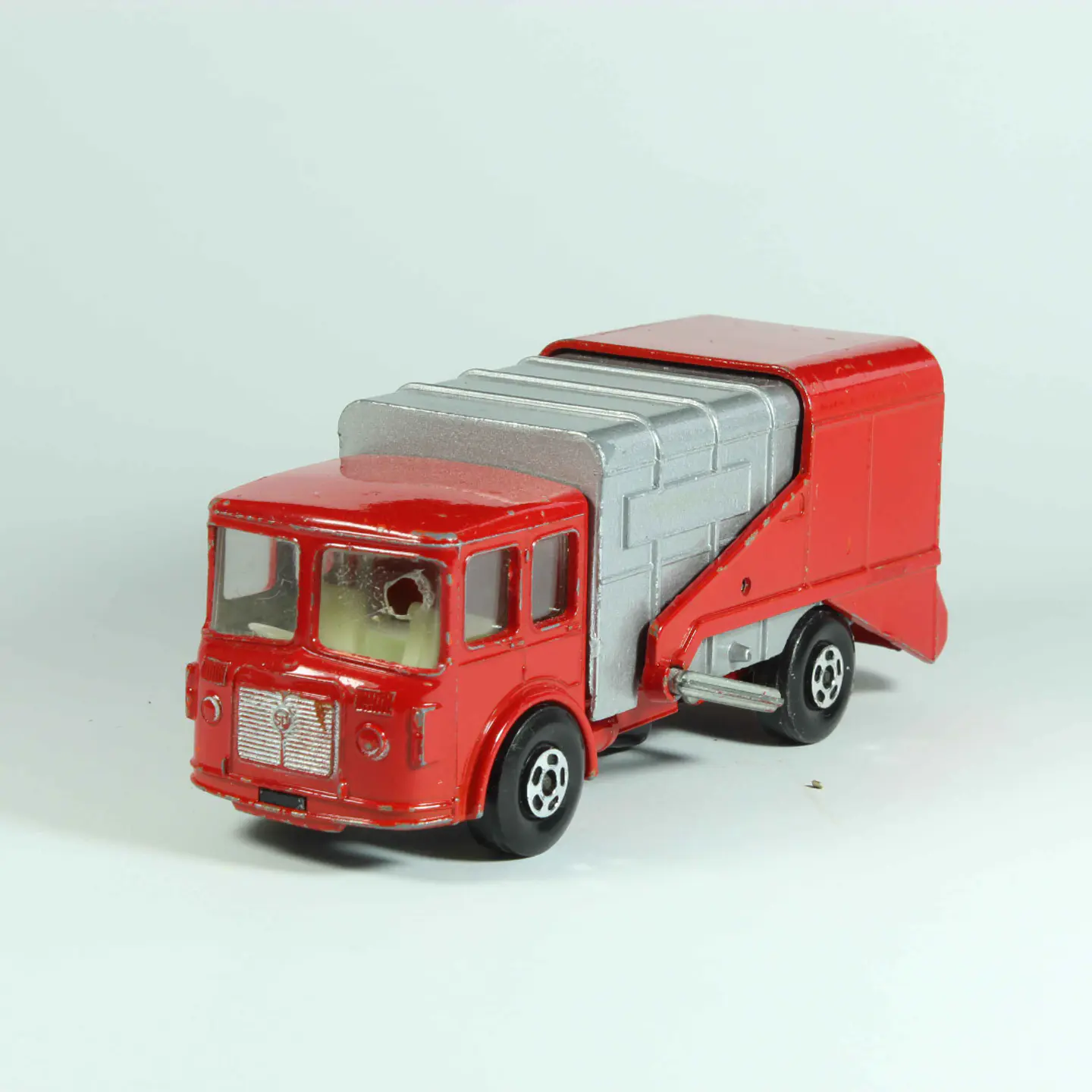 Matchbox Superkings K-7 Refuse Truck England — foto 4 de 5