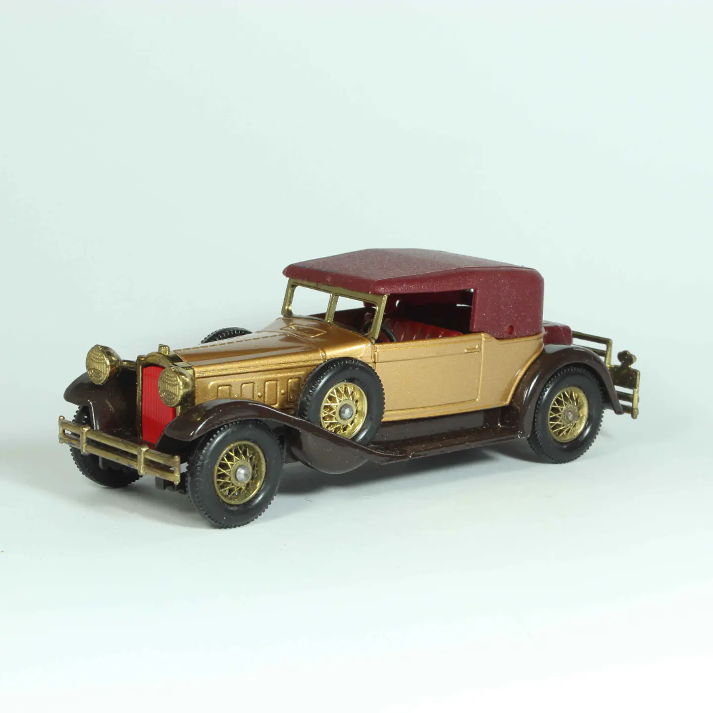 Matchbox Yesteryear Y-15 1930 Packard Victoria England — foto 1 de 4