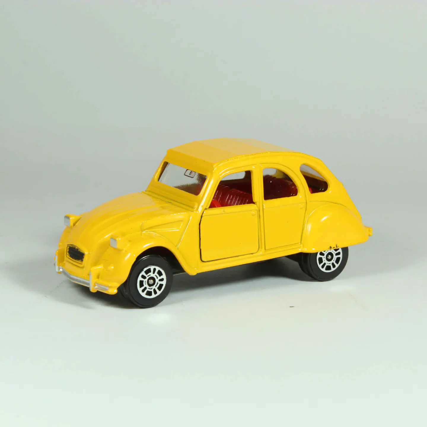 Corgi Juniors Citroen 2CV6 Gt. Britain — foto 1 de 4