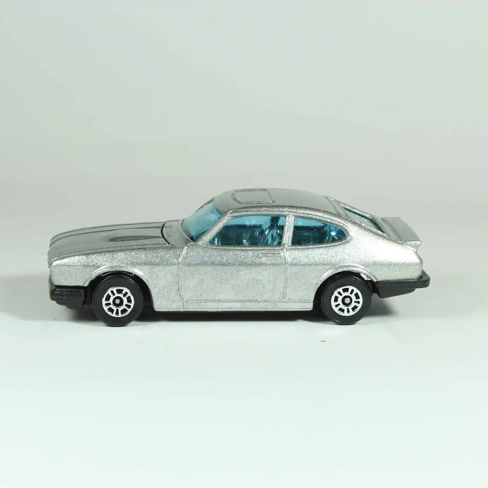 Corgi Ford Capri 3.0S Gt. Britain — foto 2 de 4