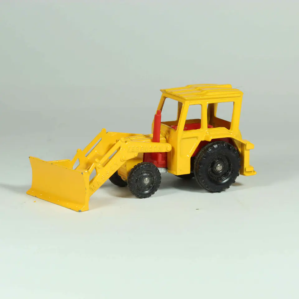 Corgi Juniors Massey Fergusson Tractor Gt. Britain — foto 1 de 4