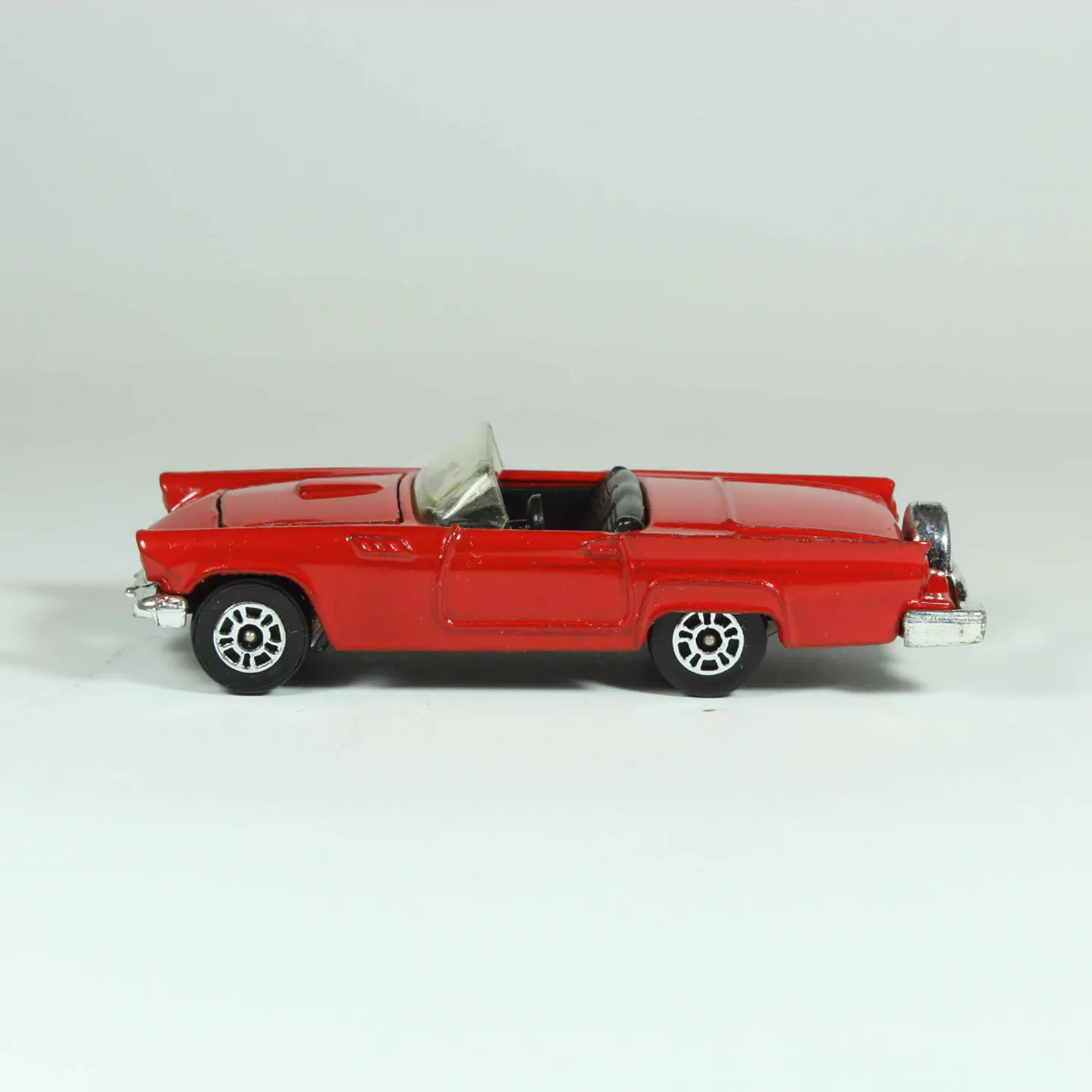 Corgi Ford Thunderbird Gt. Britain — foto 2 de 4