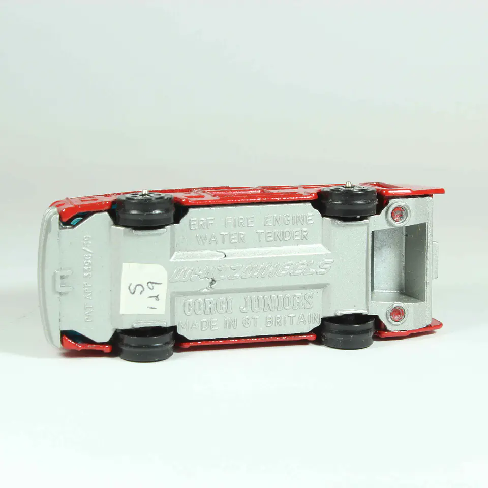 Corgi Juniors ERF Fire Engine Water Tender Gt. Britain — foto 4 de 4