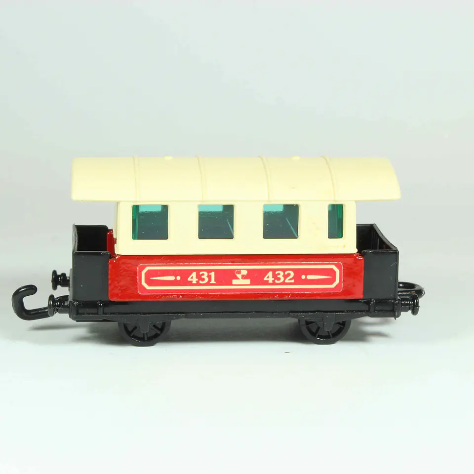 Matchbox Superfast N° 44 Passenger Coach England — foto 2 de 3