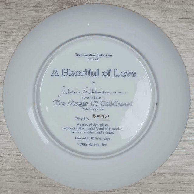 Plato de Colección "Un Puñado de Amor", año 1985.