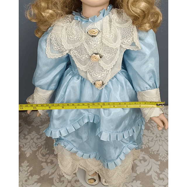 Muñeca de Porcelana (XL)+ Pedestal, años 80.