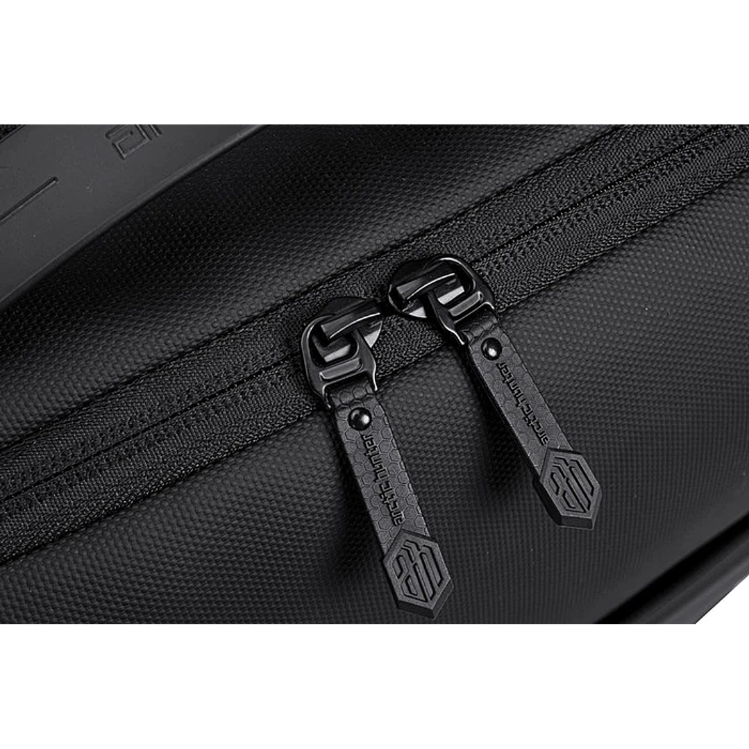 Arctic Hunter B00574 4