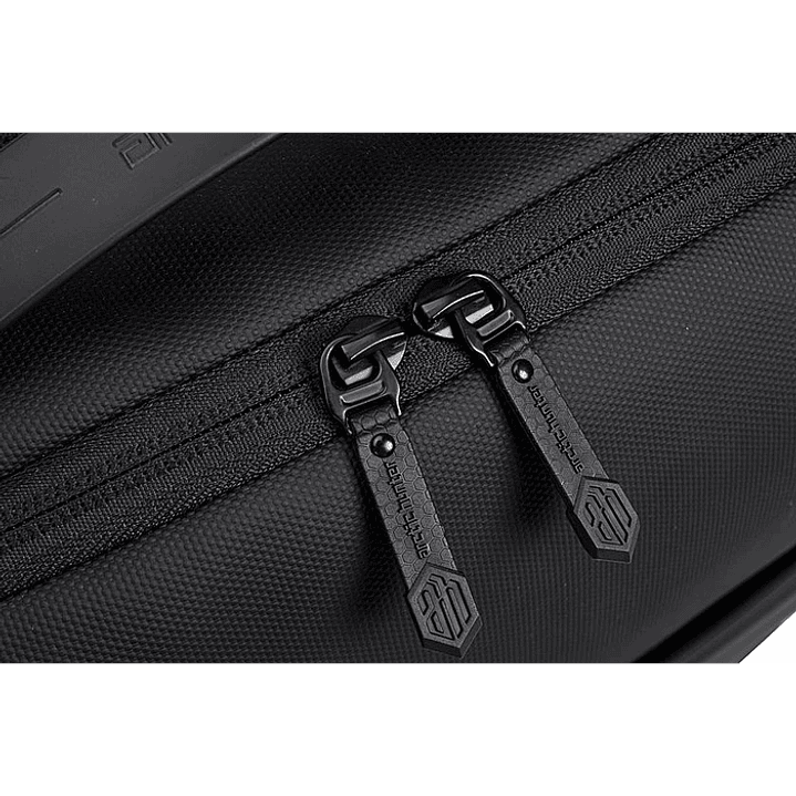 Arctic Hunter B00574 4