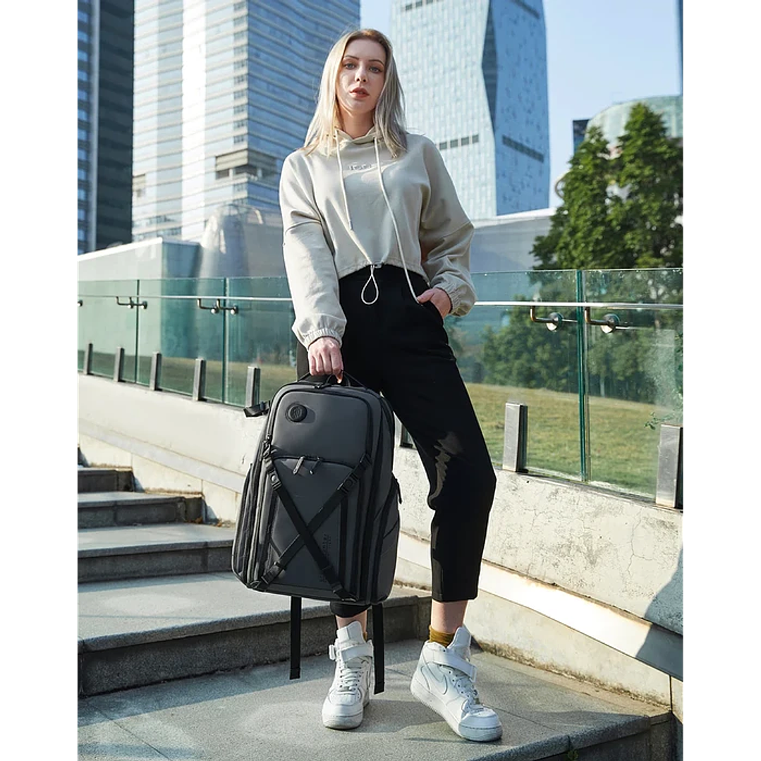 Arctic Hunter B00575 3