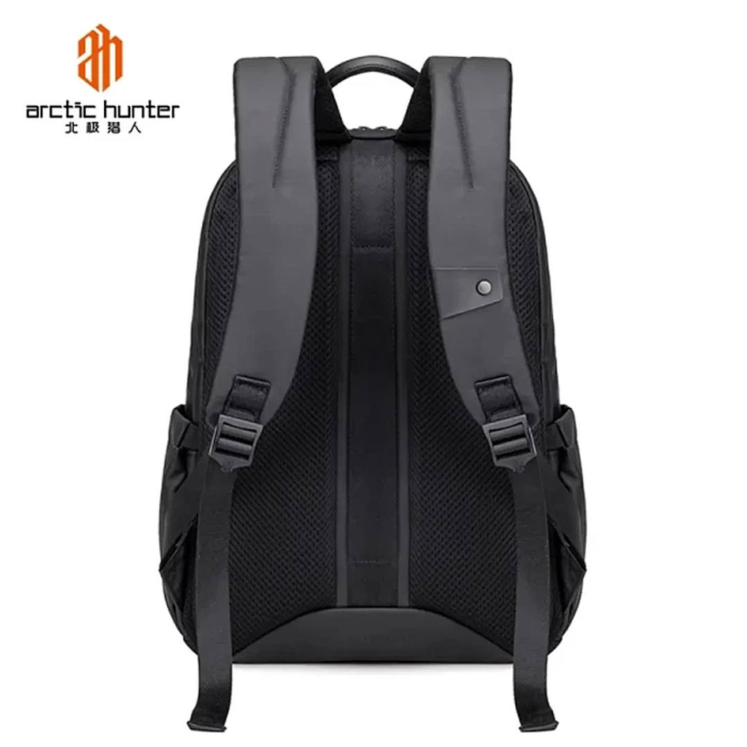 Arctic Hunter B00536 3