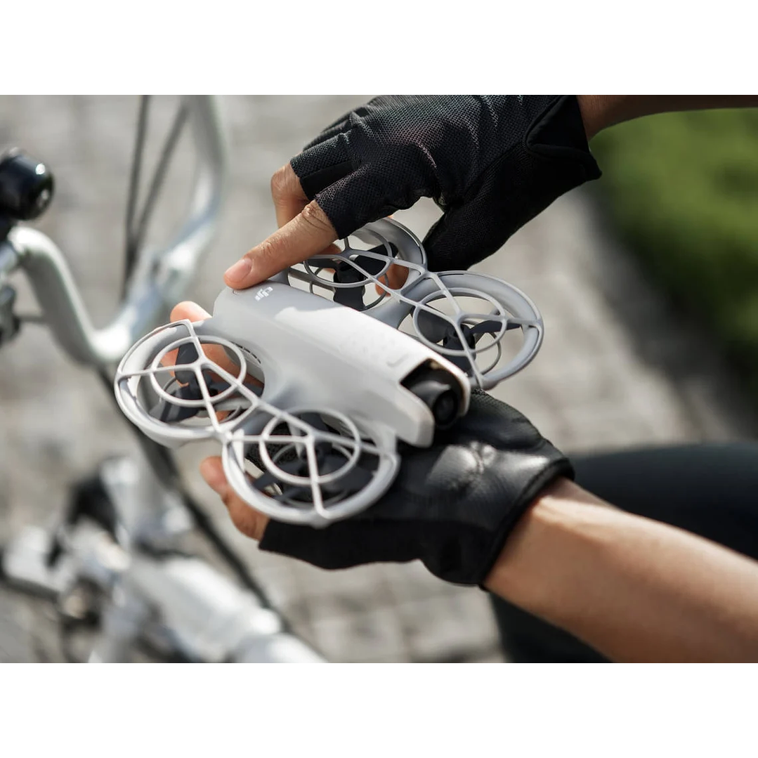 DJI Neo Fly More Combo 8