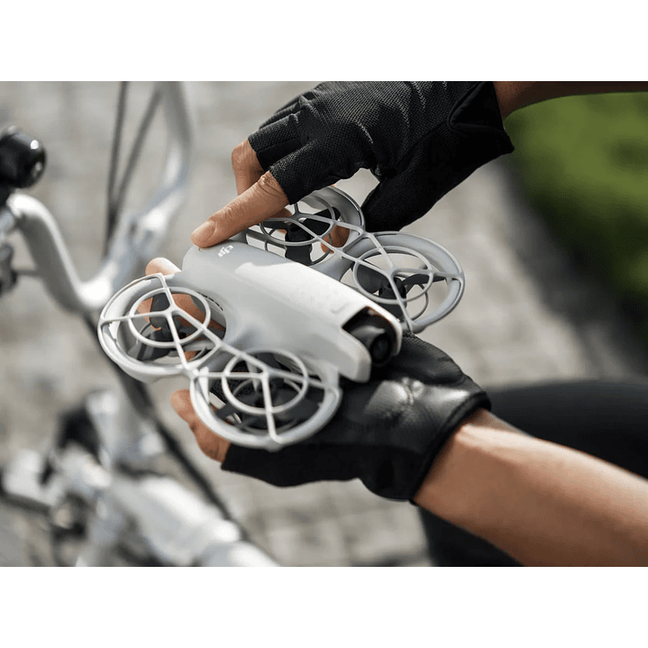 DJI Neo Fly More Combo 8