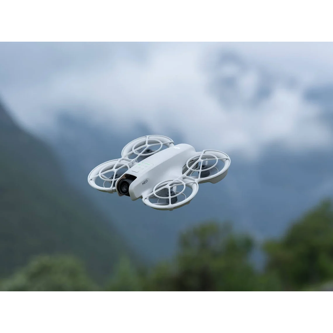 DJI Neo Fly More Combo 9