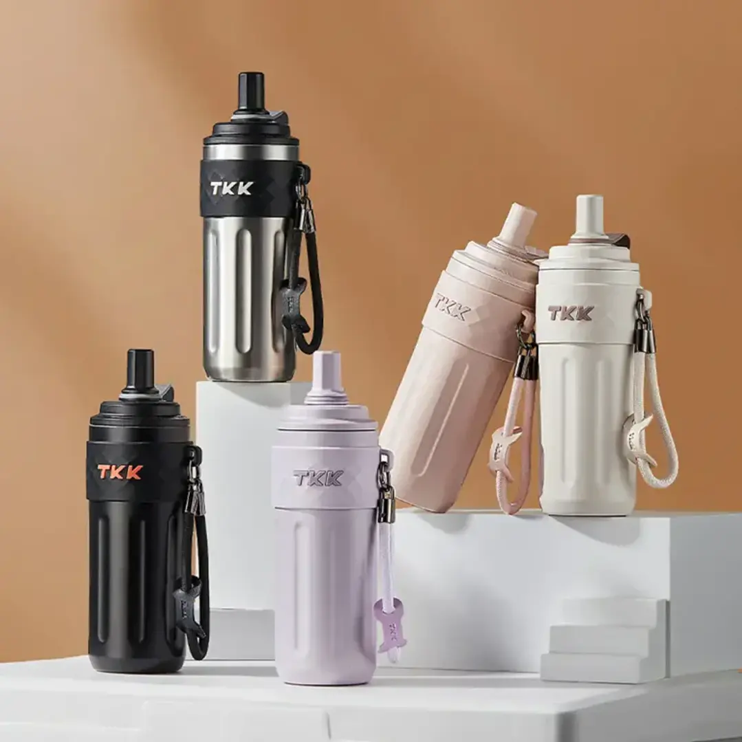 Copo de viagem de 500ml forro de cerâmica com tampa de palha TKK-2035  5