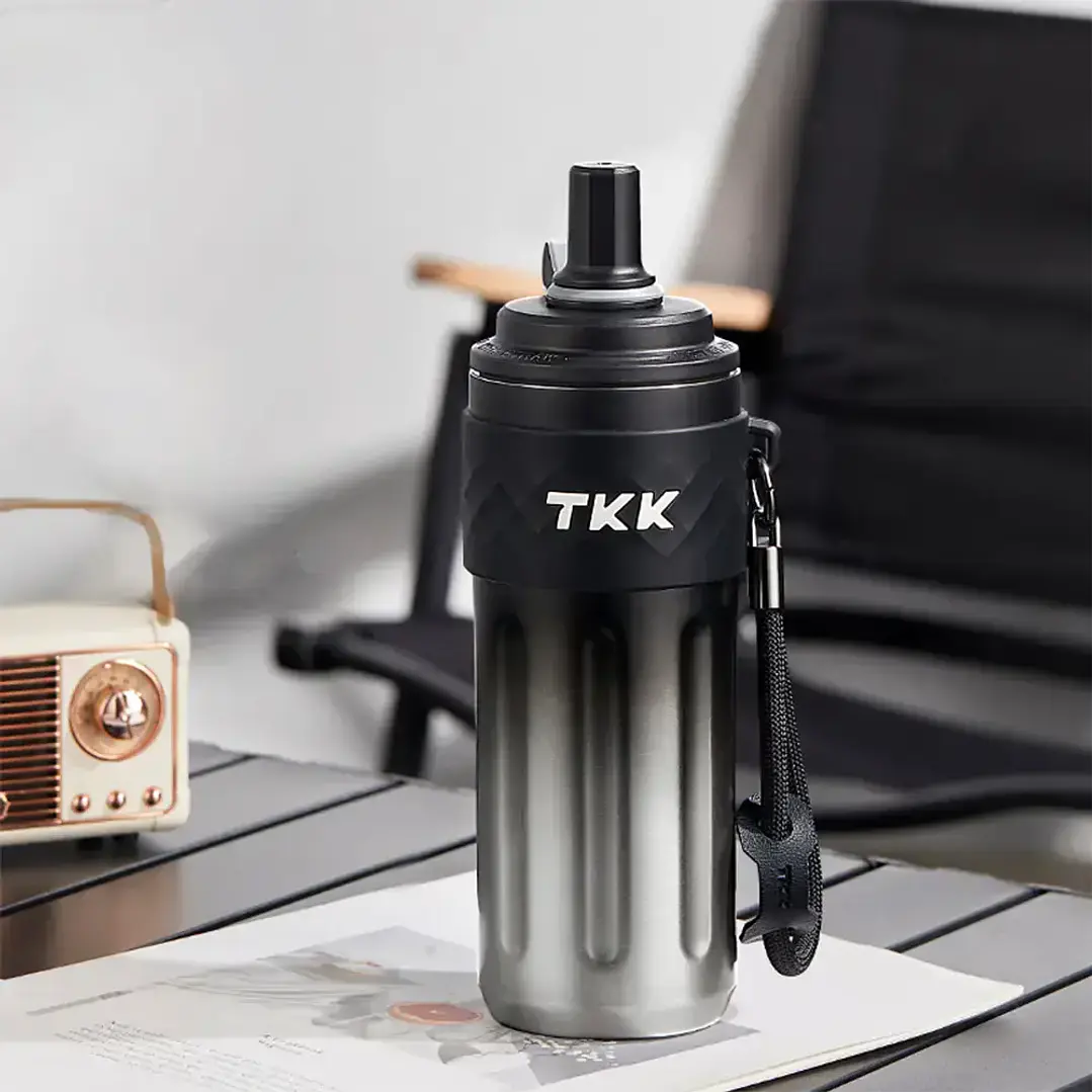 Copo de viagem de 500ml forro de cerâmica com tampa de palha TKK-2035  1