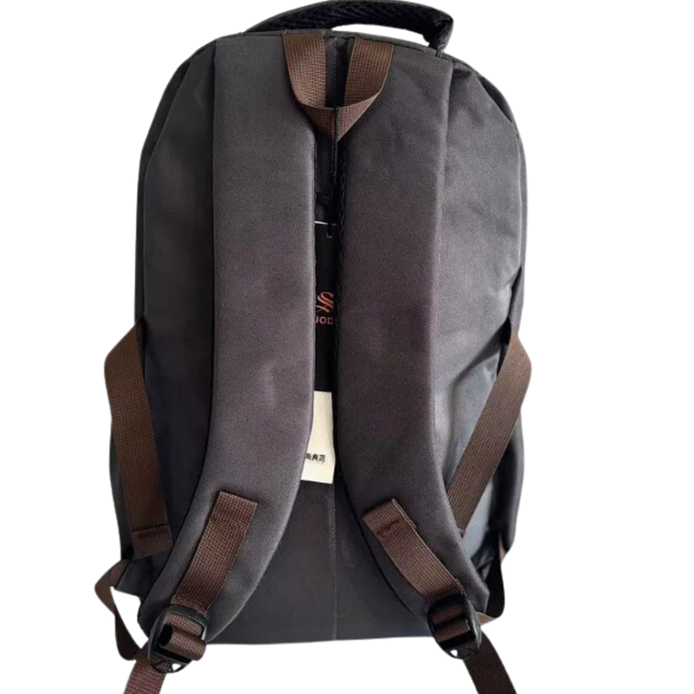 Mochila Trekking + Compartimiento Notebook  4