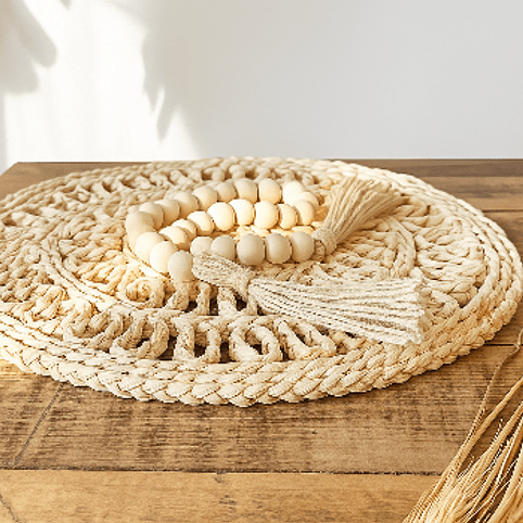 Adorno Cuentas Madera Flecos Blancos - 73cm 2 uni. 1