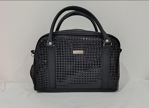 Cartera charol 