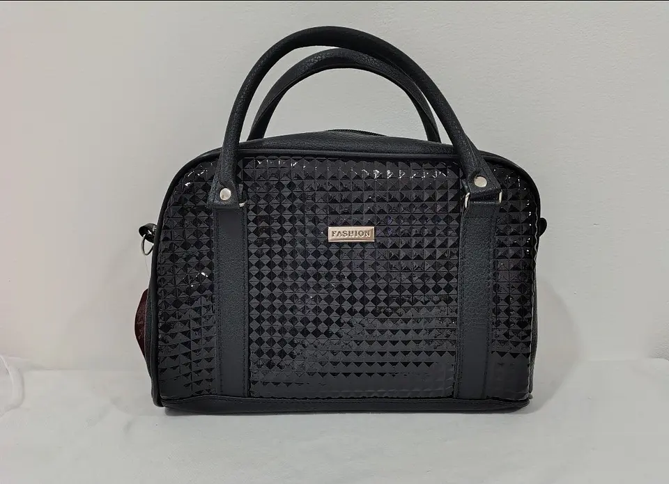 Cartera charol  1