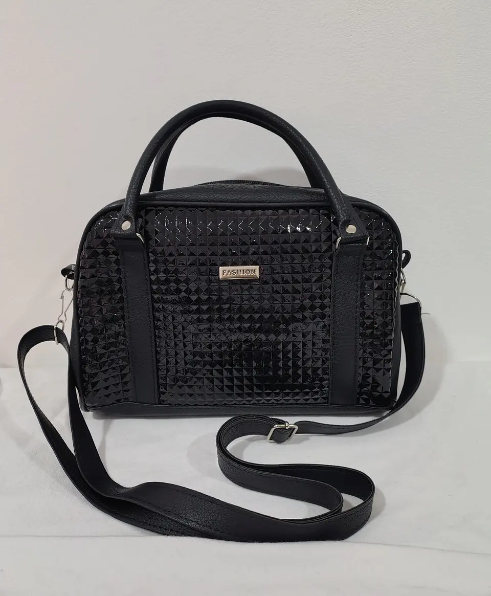 Cartera charol  2