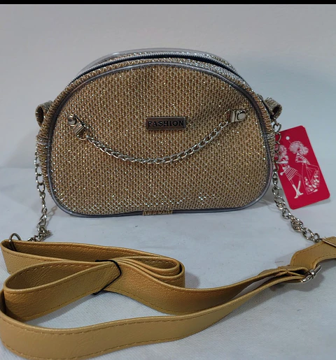 Mini cartera brillosa 