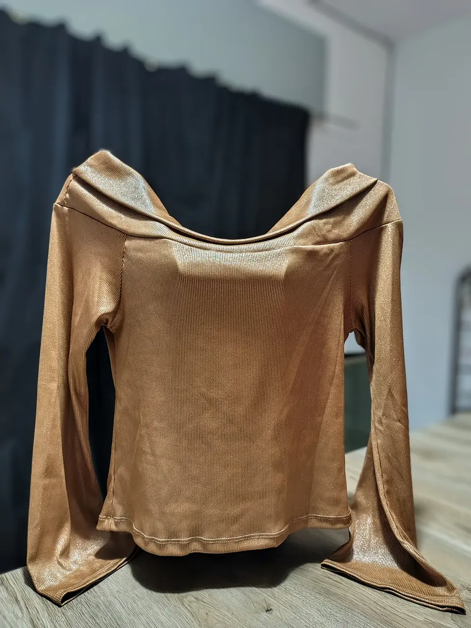 Remera cuello Bote 1