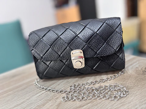 Cartera Broche 