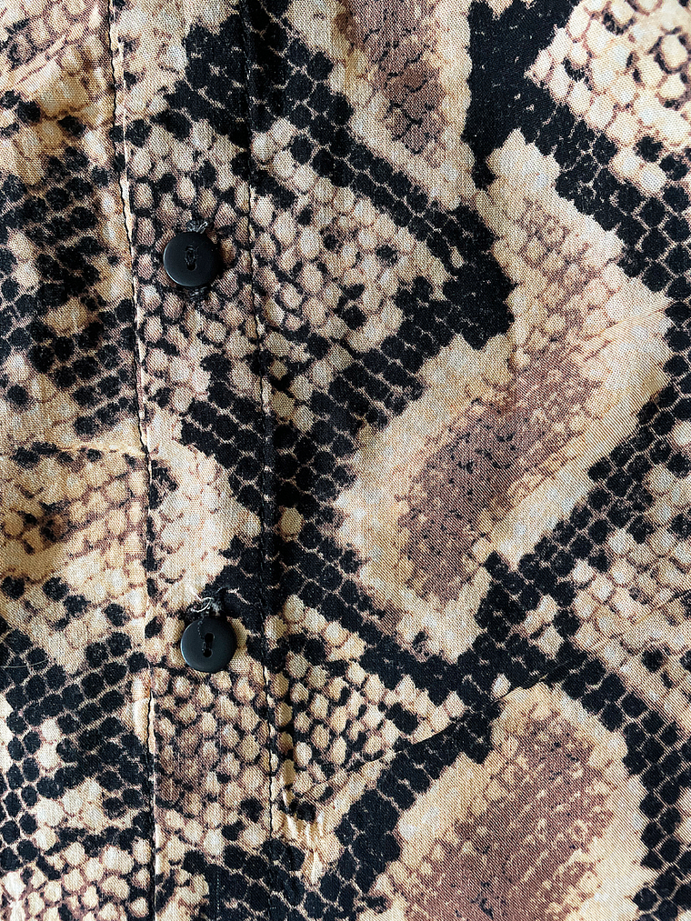 Vintage Camisa Reptil (M) 3