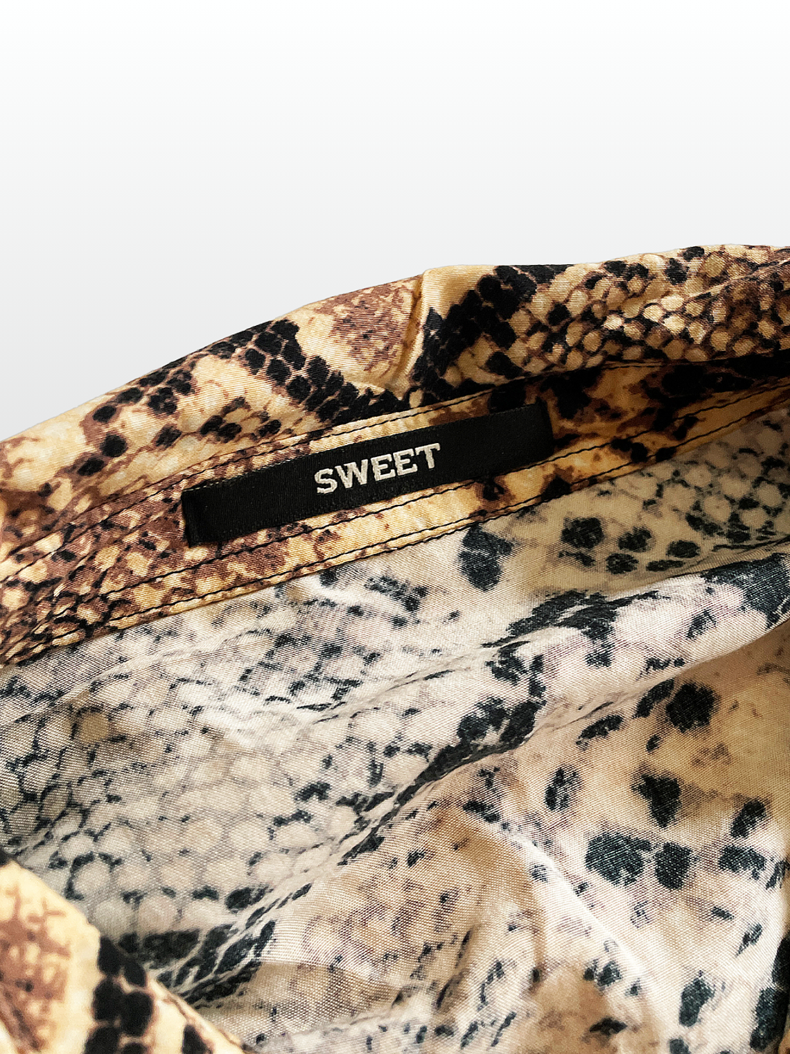 Vintage Camisa Reptil (M) 4