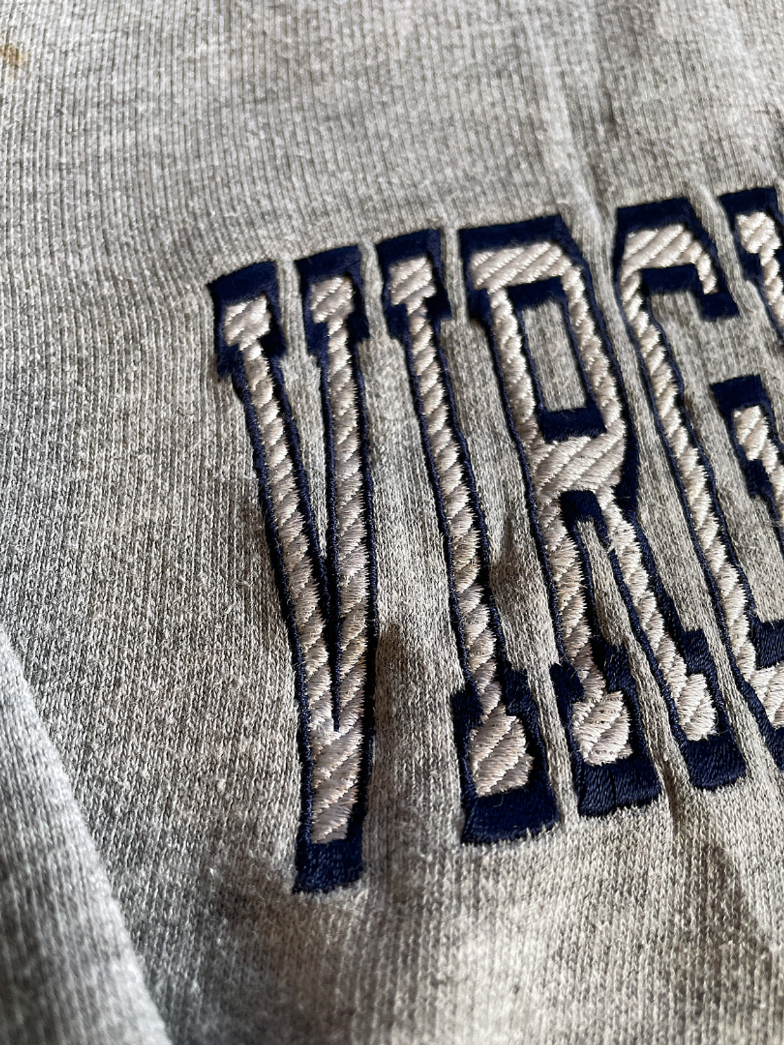 Virginia Beach Bordado Hoodie (M) 2