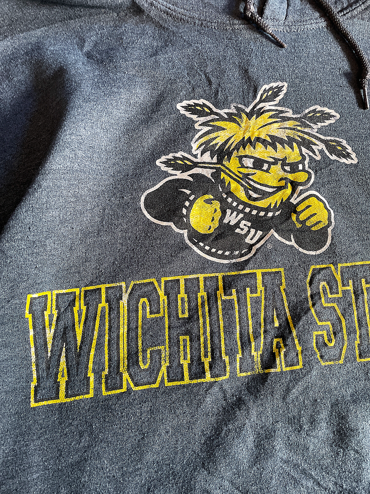 Wichita State Hoodie Bee (L) 2
